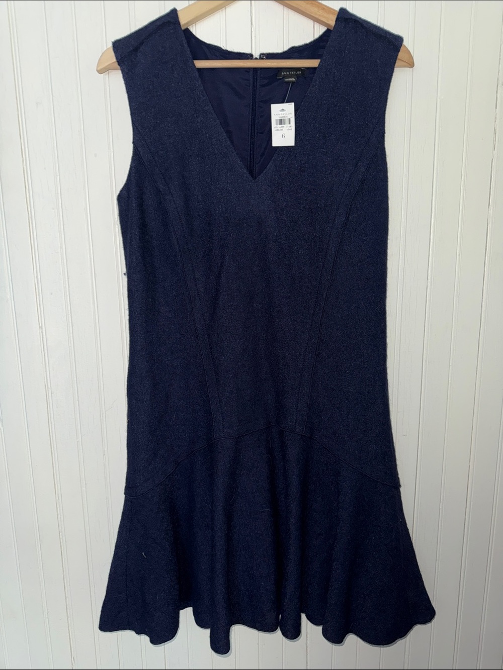 NWT Ann Taylor Navy Blue Wool Blend V-Neck Flounce Hem Sheath Dress Size 6
